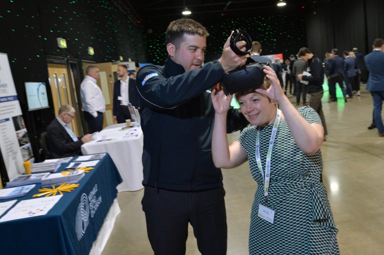 Attendees-try-out-a-VR-Headset-at-West-Yorkshire-Development-Conference