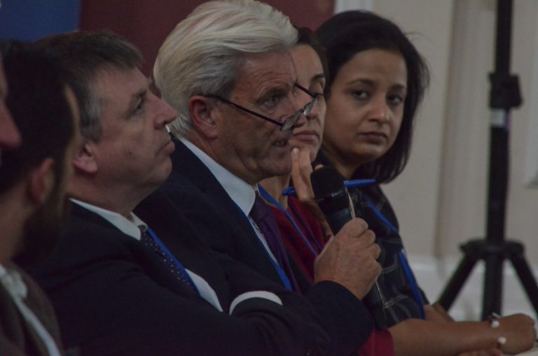 Attendee asks the Panel a question at Cambridge Development Plans 2018