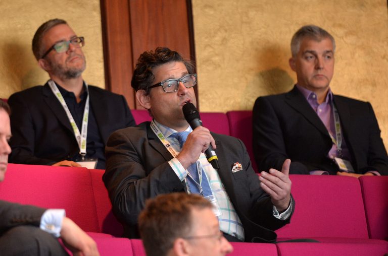 Attendee-asks-the-panel-a-question-at-London-Property-Club