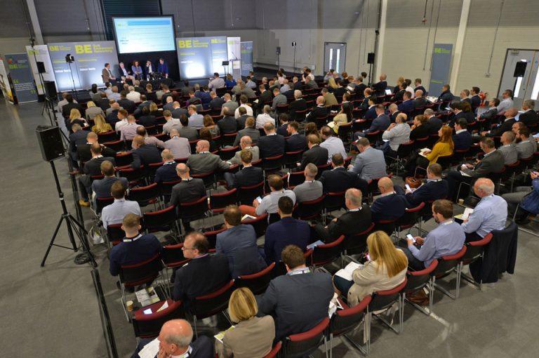 Everybody-seated-for-Manufacturing-Conference-Exhibition-2019