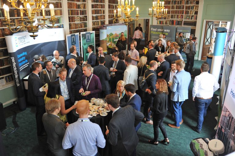 Networking-Event-in-the-Royal-Institution-in-london